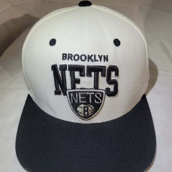 2FOR$40 NBA BROOKLYN NETS SNAPBACK - Picture 2 of 5